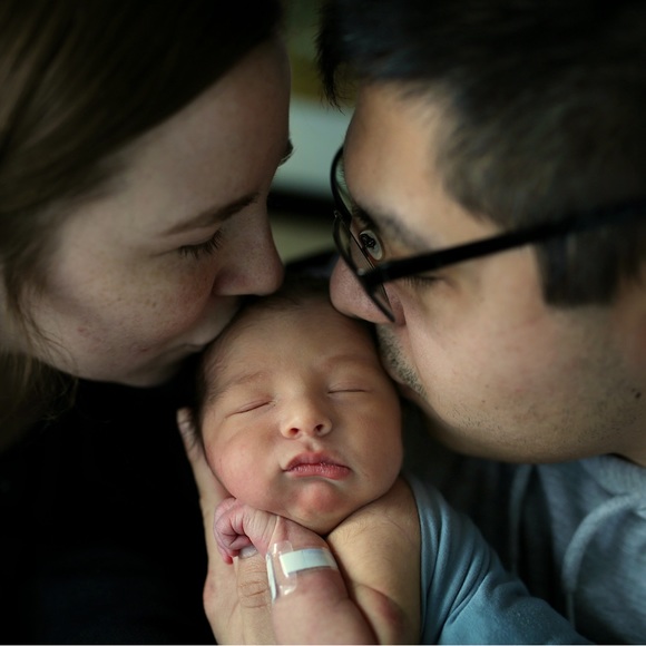 Meet your Posher, Ashton - Picture 1 of 1